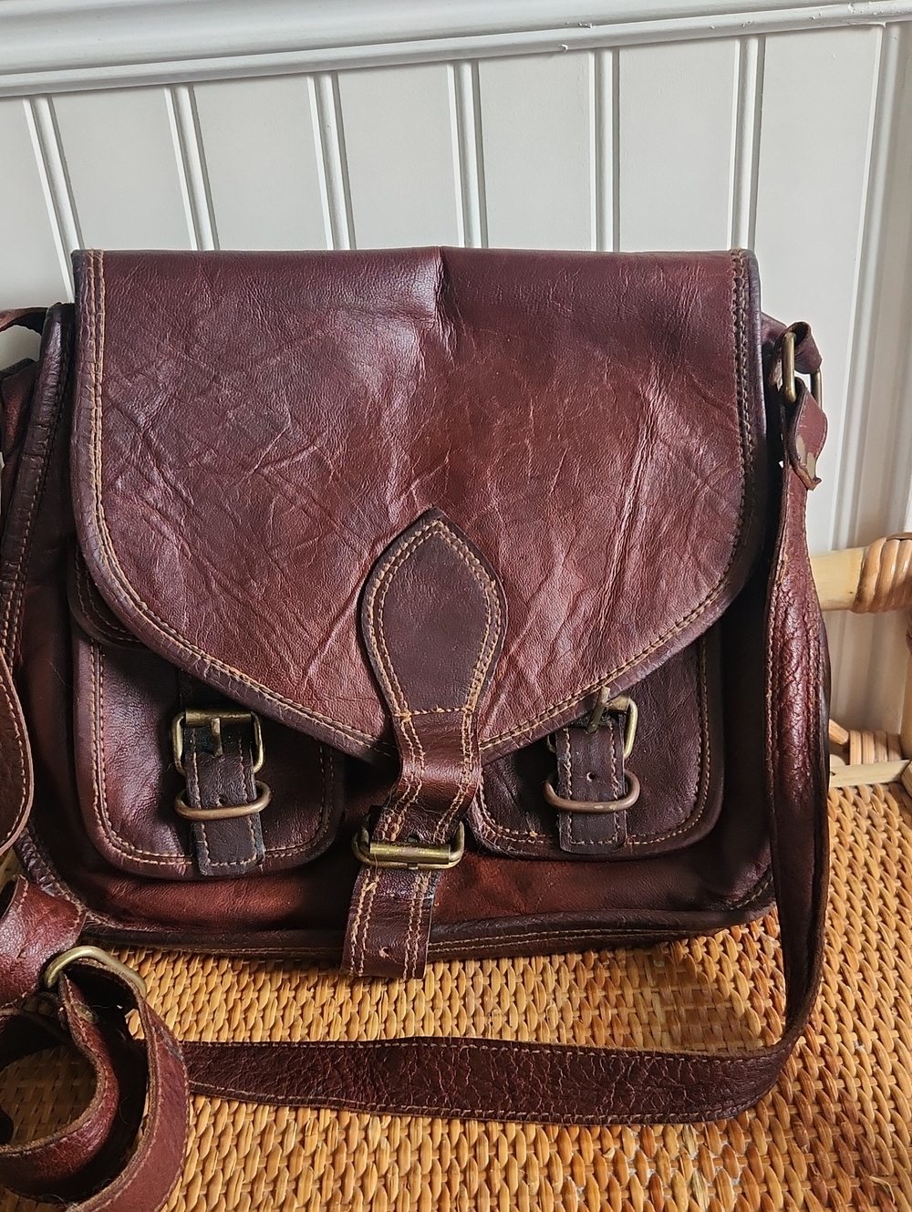 FIRU Handmade Leather Messenger Bag